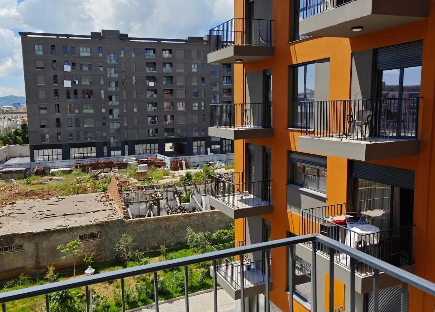 Vasil Gjika Apartment 2 Тирана