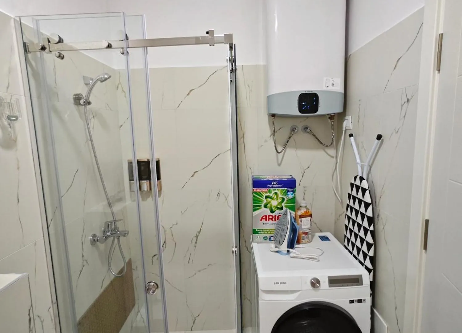 Vasil Gjika Apartment 2 Тирана 0*,  Албания